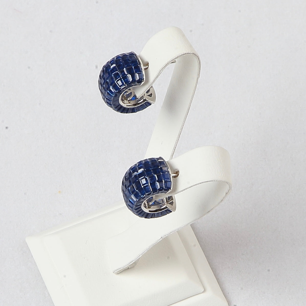 Invisible Setting Huggie Earrings