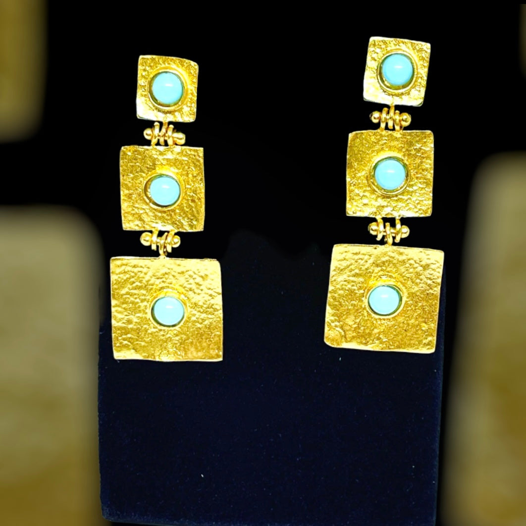 Turquoise Square Drop