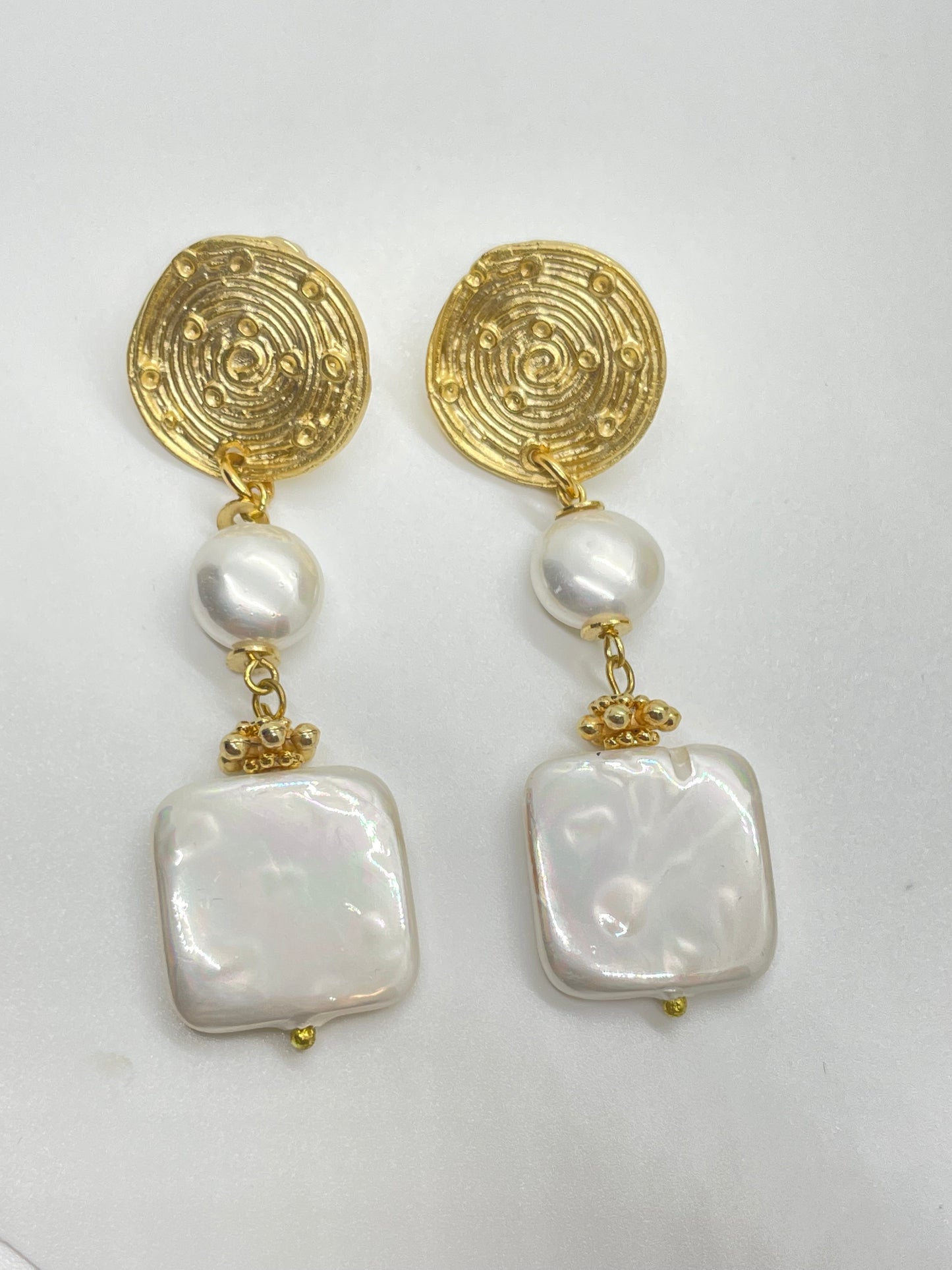 Golden Pearl earrings