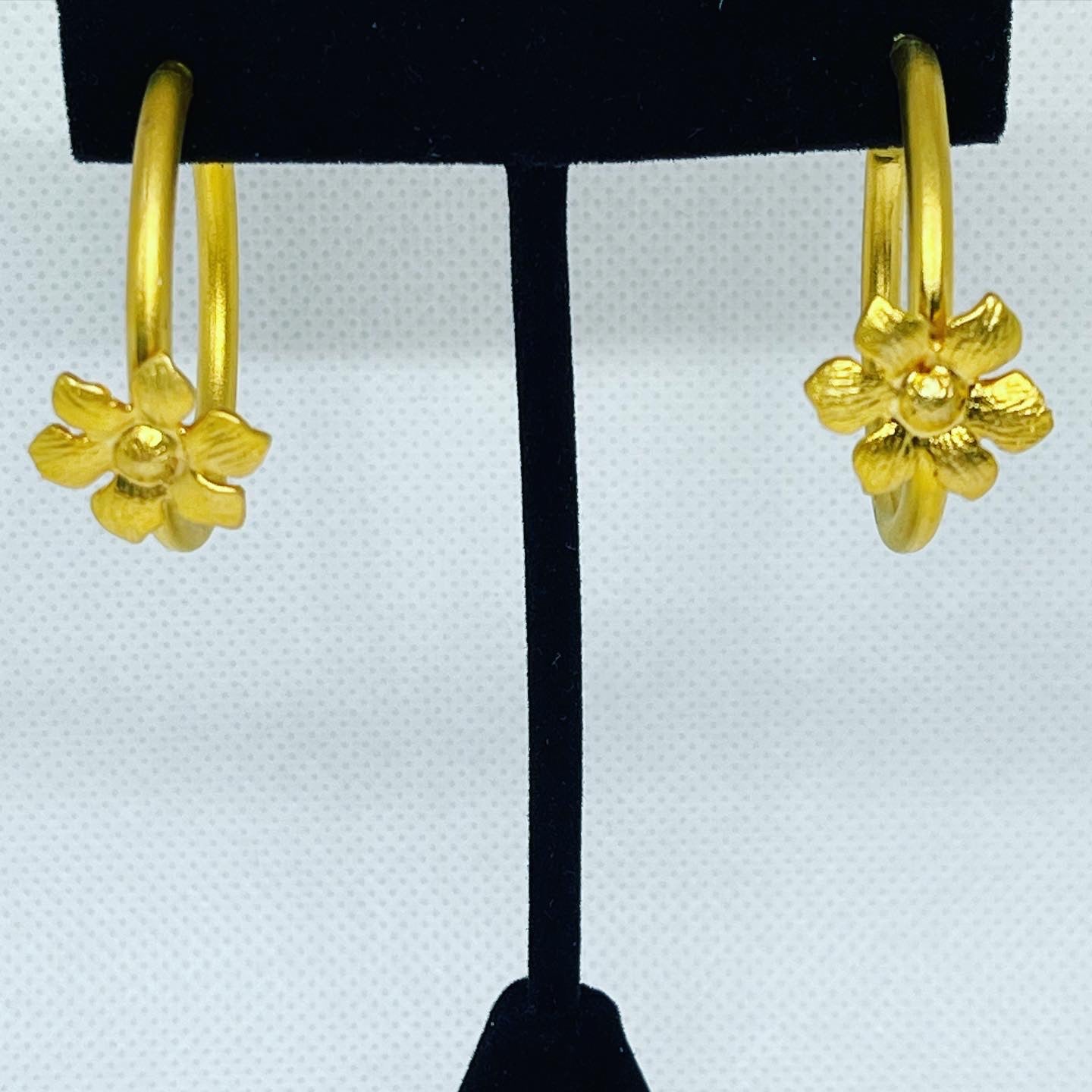 Floral drop earrings