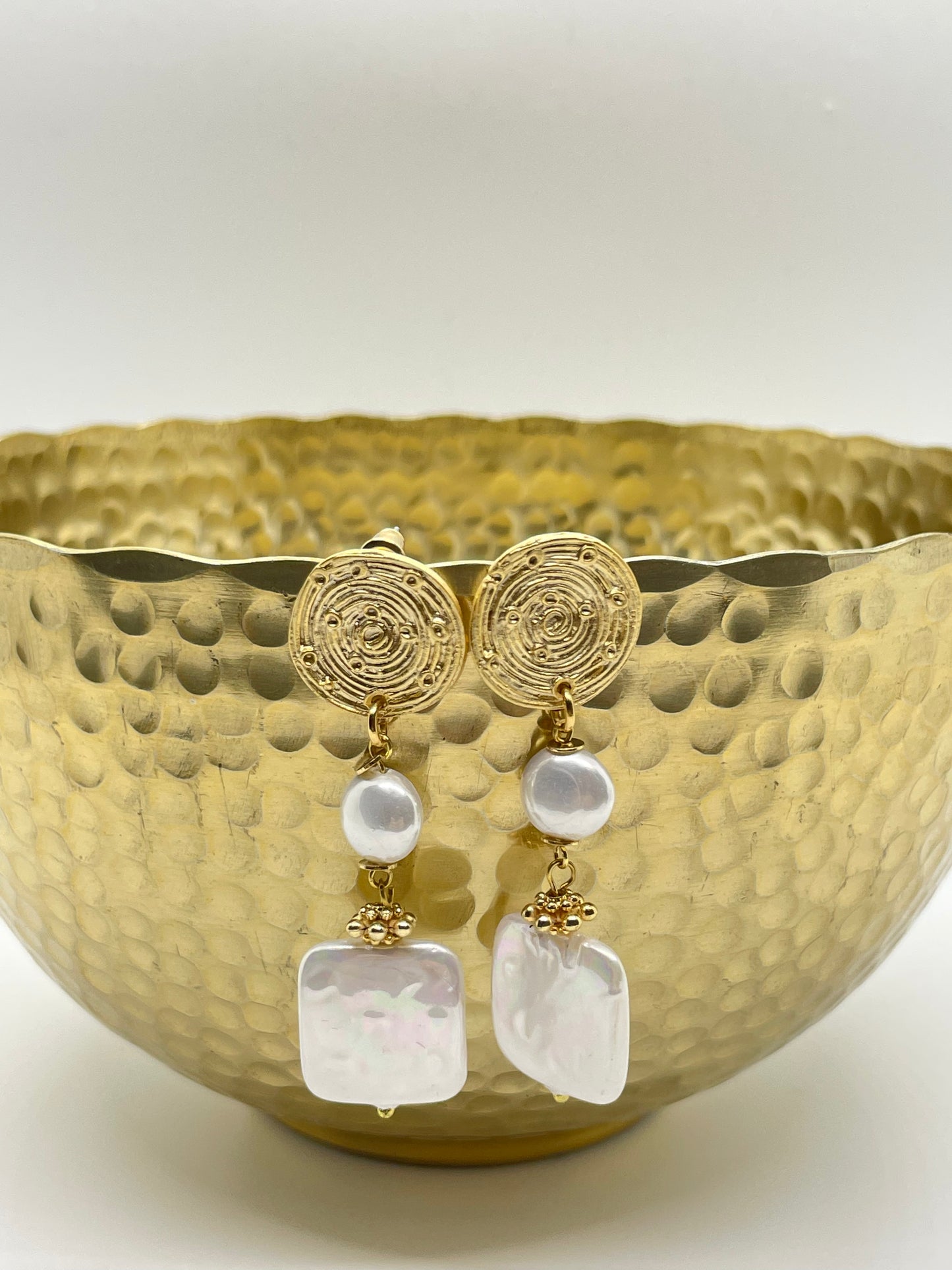 Golden Pearl earrings