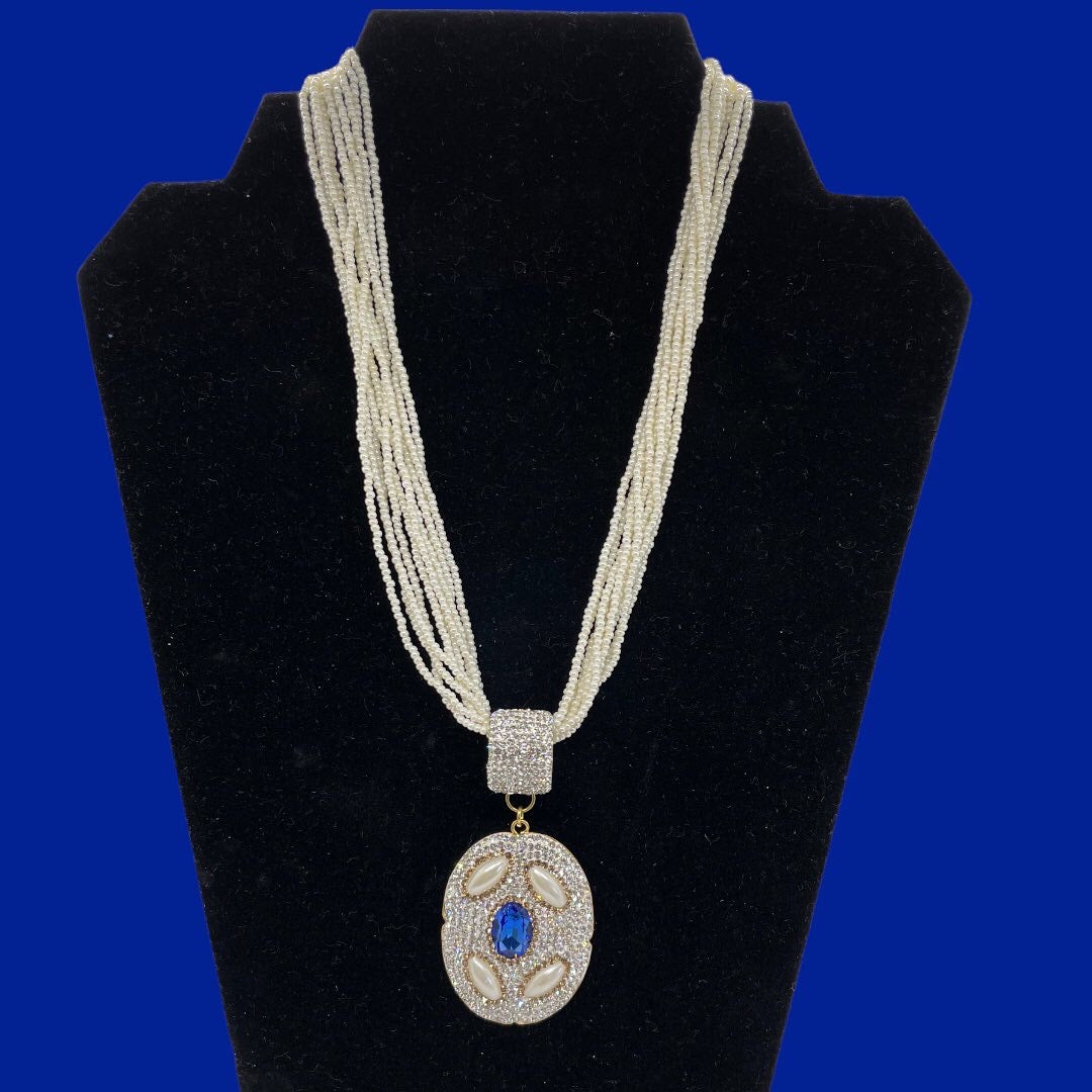 Marilyn Pearl Necklace