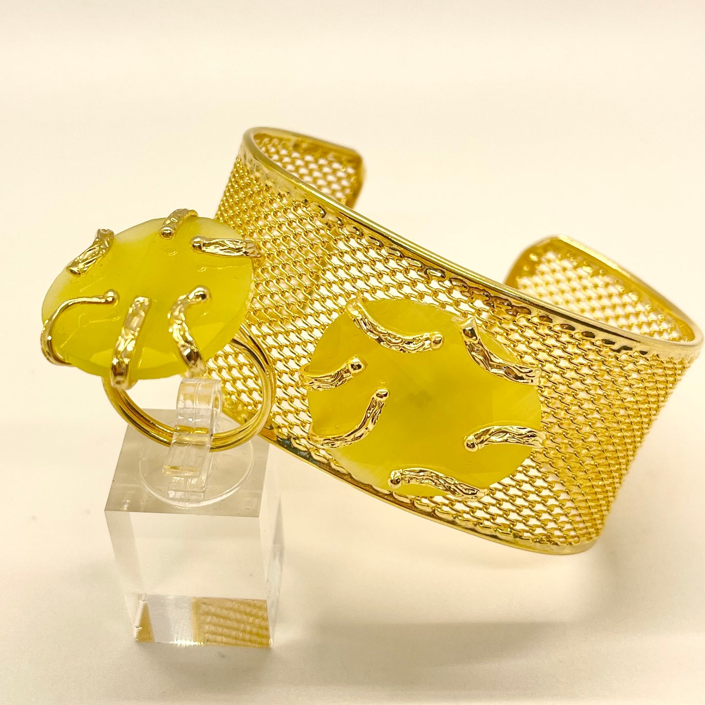 Mesh Gold Cuff Bracelet with Ring Jewelry Set